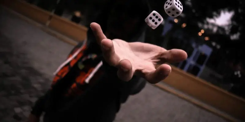 Sicbo hay còn được gọi với tên phổ biến hơn là xí ngầu